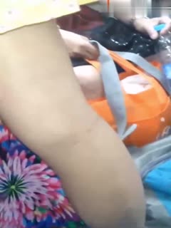 【裙底无内裤抄底合集】精选各种小姐姐街拍无内裤合集